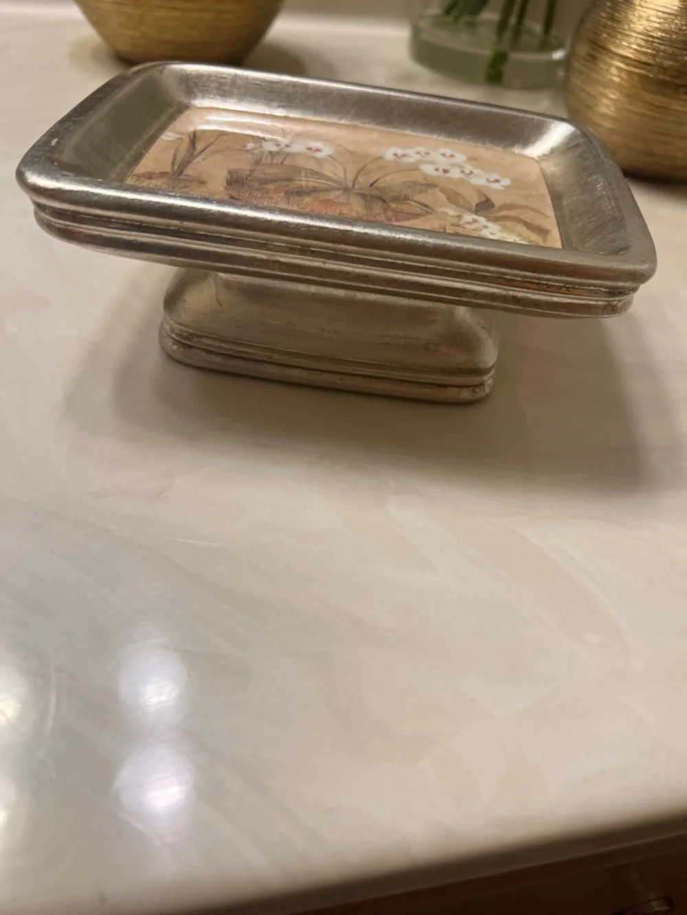 Orchid Accent Soap Dish in Metallic Silver and Cream Finish - Unbranded - Picture 4 of 4